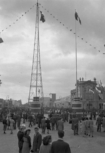 Fiera di Milano - Campionaria 1947 - Porta Domodossola - Visitatori