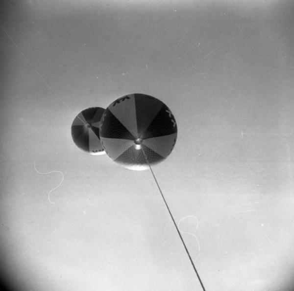 Fiera di Milano - Campionaria 1951 - Palloncini aerostatici - Pubblicità Stipa