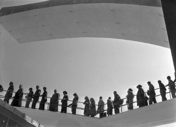 Fiera di Milano - Campionaria 1951 - Area espositiva Breda - Visitatori