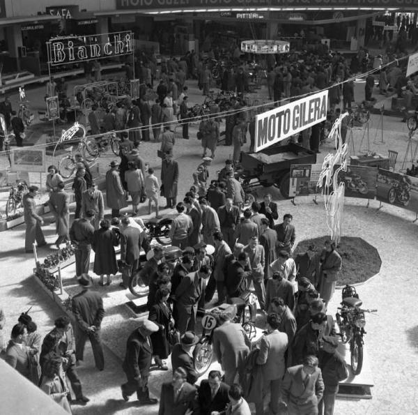 Fiera di Milano - Campionaria 1951 - Padiglione 31 - Visitatori