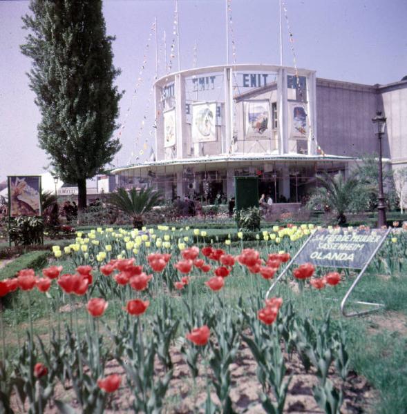 Fiera di Milano - Campionaria 1952 - Padiglione Enit (Ente nazionale industrie turistiche)