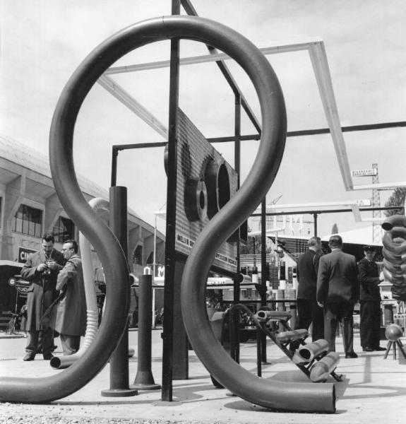 Fiera di Milano - Campionaria 1955 - Area espositiva all'aperto della Dalmine