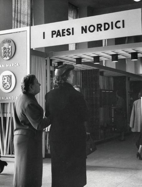 Fiera di Milano - Campionaria 1955 - Palazzo delle nazioni - Mostra ufficiale dei Paesi Nordici