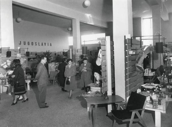 Fiera di Milano - Campionaria 1955 - Palazzo delle nazioni - Mostra ufficiale della Jugoslavia