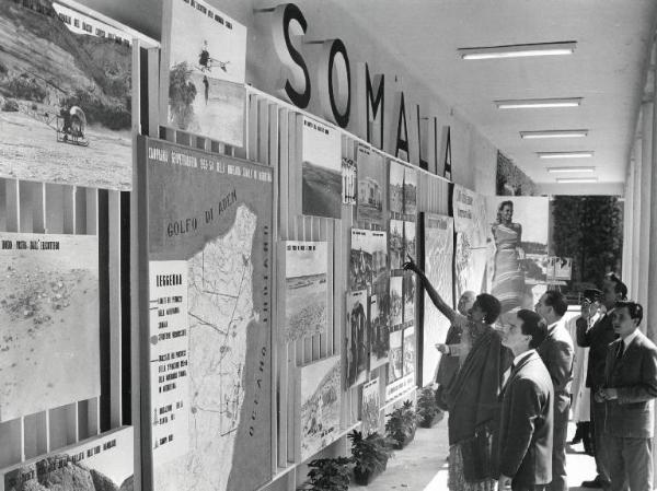 Fiera di Milano - Campionaria 1955 - Palazzo delle nazioni - Mostra ufficiale della Somalia