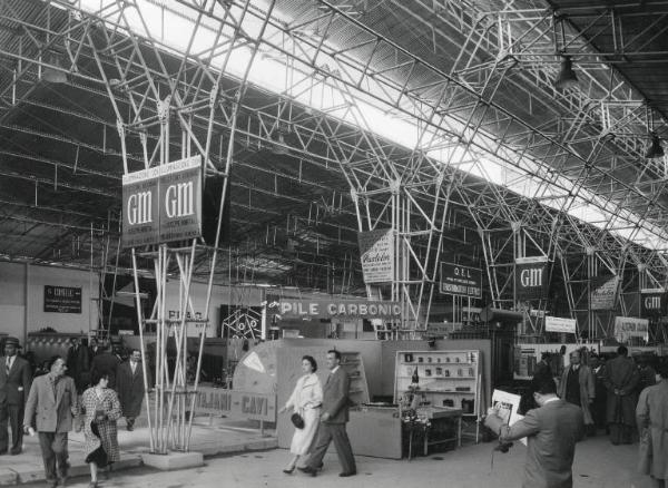 Fiera di Milano - Campionaria 1955 - Padiglione dell'elettrotecnica - Interno