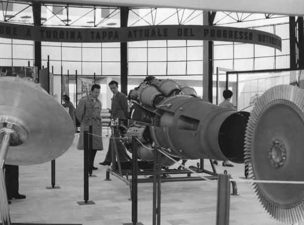 Fiera di Milano - Campionaria 1955 - Padiglione della Fiat - Sala interna