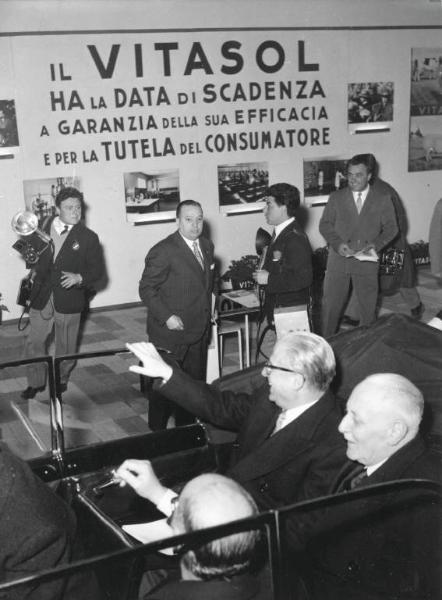 Fiera di Milano - Campionaria 1956 - Visita del presidente della Repubblica Giovanni Gronchi in occasione della inaugurazione