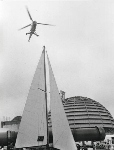 Fiera di Milano - Campionaria 1956 - Elicottero