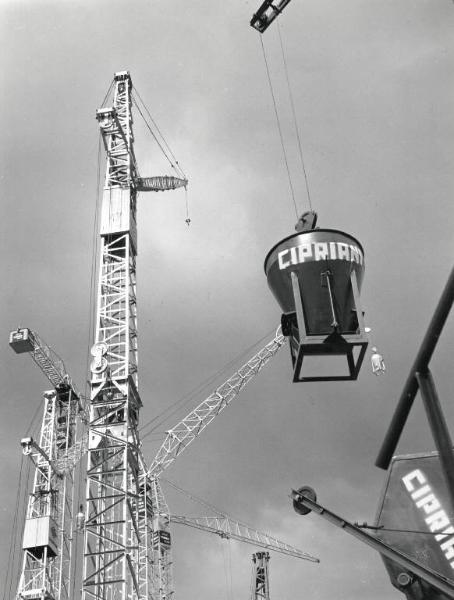 Fiera di Milano - Campionaria 1956 - Settore dell'edilizia