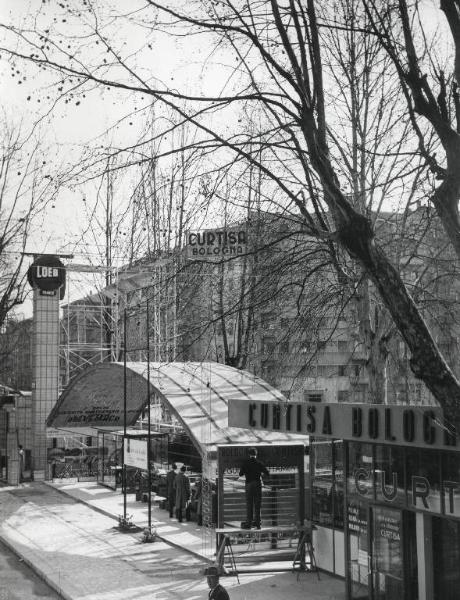 Fiera di Milano - Campionaria 1956 - Settore dell'edilizia - Stand della Curtisa Bologna