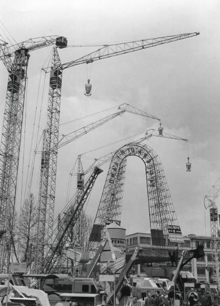 Fiera di Milano - Campionaria 1956 - Settore dell'edilizia