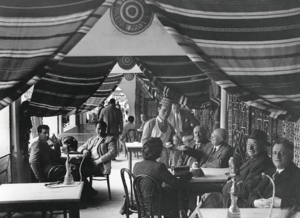 Fiera di Milano - Campionaria 1956 - Artigianato orientale