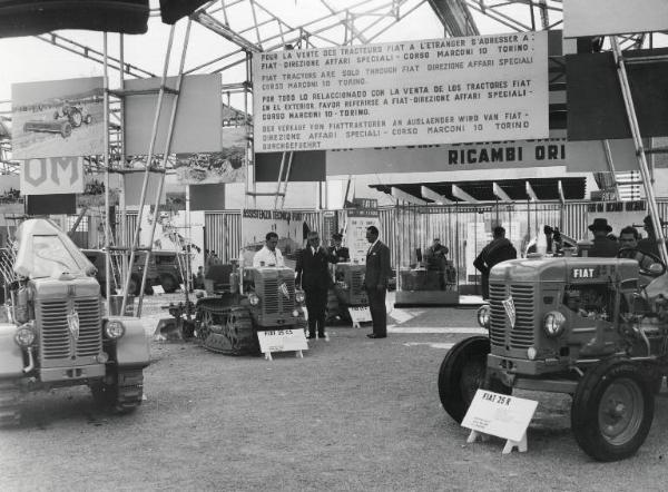 Fiera di Milano - Campionaria 1956 - Mostra della Fiat-OM della meccanica agricola