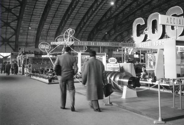 Fiera di Milano - Campionaria 1956 - Padiglione meccanica - Interno