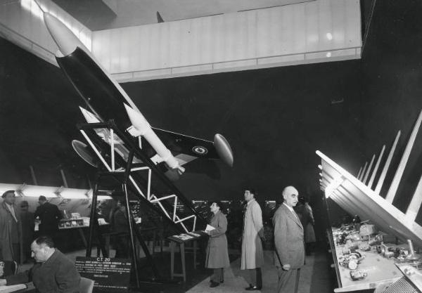 Fiera di Milano - Campionaria 1956 - Palazzo delle nazioni - Mostra ufficiale della Francia