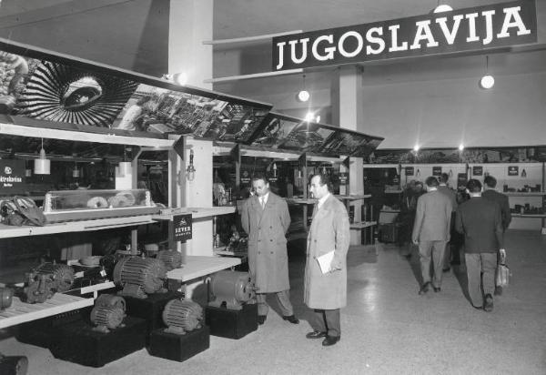 Fiera di Milano - Campionaria 1956 - Palazzo delle nazioni - Mostra ufficiale della Jugoslavia