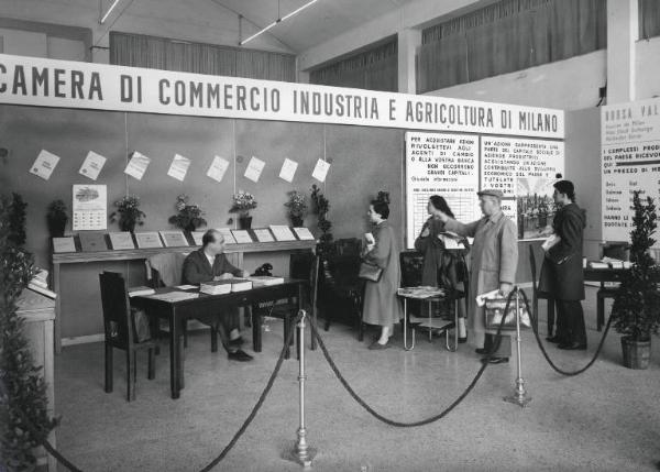 Fiera di Milano - Campionaria 1956 - Stand della Camera di Commercio Industria e Agricoltura di Milano