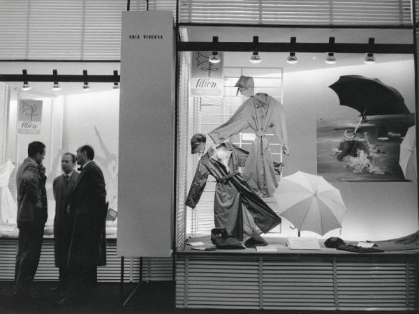 Fiera di Milano - Campionaria 1956 - Padiglione dei tessili e dell'abbigliamento - Interno - Stand Snia Viscosa