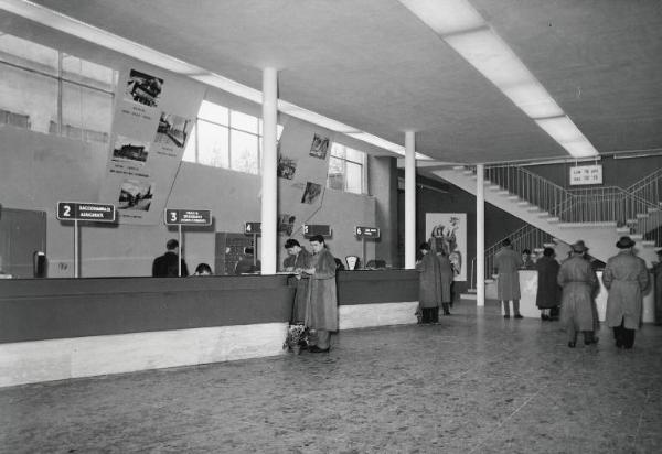 Fiera di Milano - Campionaria 1956 - Padiglione delle PTT (Poste e Telecomunicazioni Italiane) - Interno