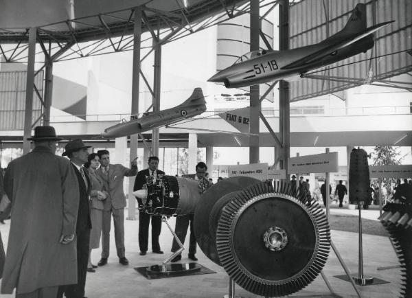 Fiera di Milano - Campionaria 1956 - Padiglione della Fiat - Interno - Sezione aeronautica