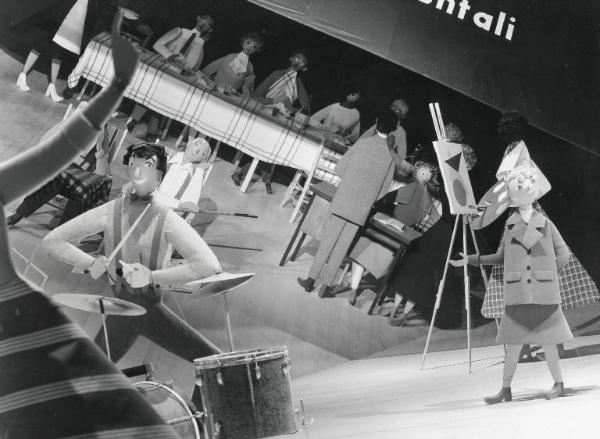 Fiera di Milano - Campionaria 1956 - Padiglione del Gruppo Montecatini - Sala delle opere assistenziali