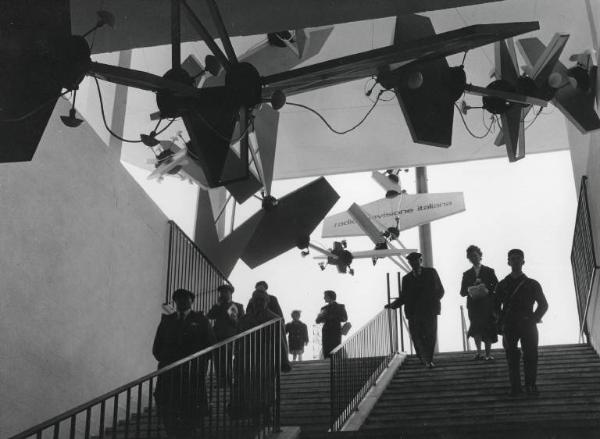 Fiera di Milano - Campionaria 1956 - Auditorio della RAI - Ingresso