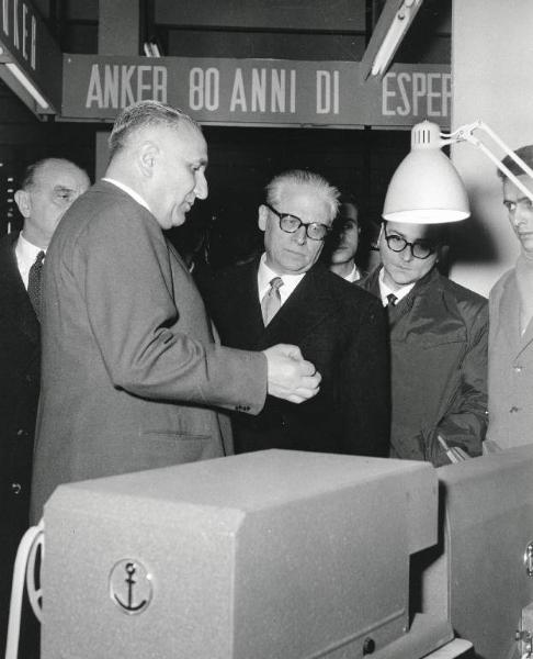 Fiera di Milano - Campionaria 1957 - Visita del presidente della Repubblica Giovanni Gronchi in occasione della inaugurazione