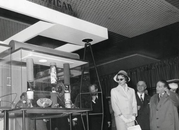 Fiera di Milano - Campionaria 1957 - Visita dei Principi del Liechtenstein Francesco Giuseppe II e Giorgina di Wilczek