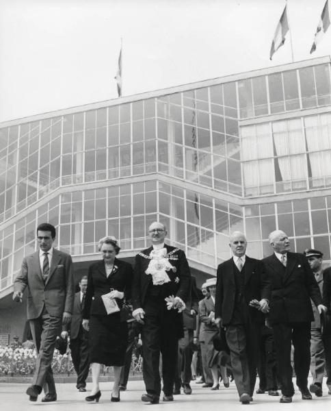 Fiera di Milano - Campionaria 1957 - Visita del sindaco di Londra Cullum Welch