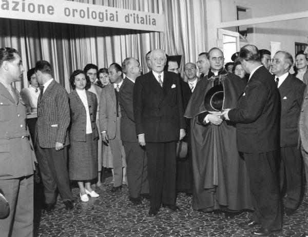 Fiera di Milano - Campionaria 1957 - Visita dell'arcivescovo di Milano Giovanni Battista Montini (poi, Papa Paolo VI)