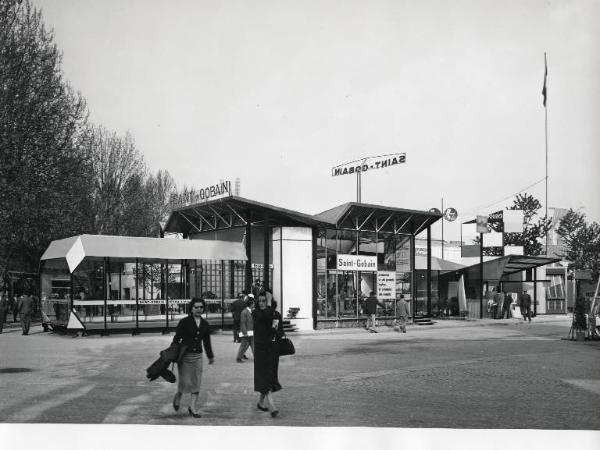 Fiera di Milano - Campionaria 1957 - Padiglione del Gruppo Saint Gobain - Veduta esterna