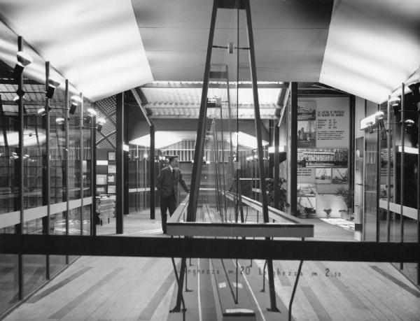 Fiera di Milano - Campionaria 1957 - Padiglione del Gruppo Saint Gobain - Interno