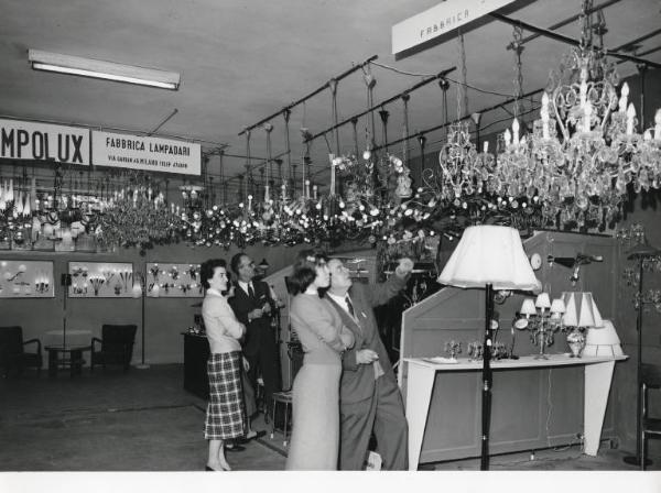 Fiera di Milano - Campionaria 1957 - Padiglione del Salone del l'artigianato - Interno