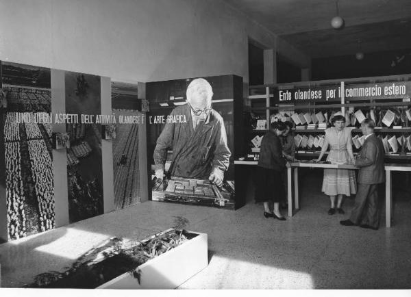 Fiera di Milano - Campionaria 1957 - Palazzo delle nazioni - Mostra ufficiale dell'Olanda