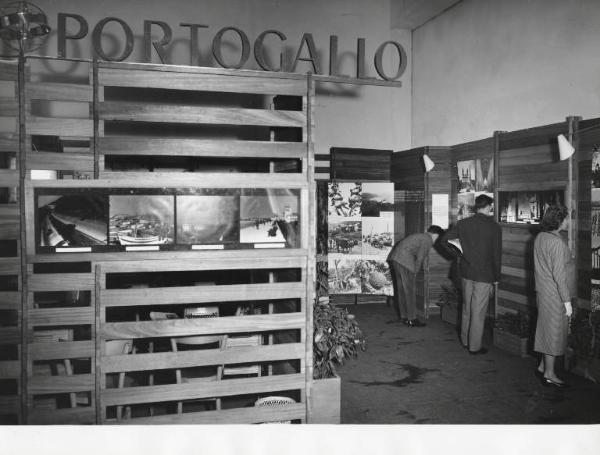 Fiera di Milano - Campionaria 1957 - Palazzo delle nazioni - Mostra ufficiale del Portogallo