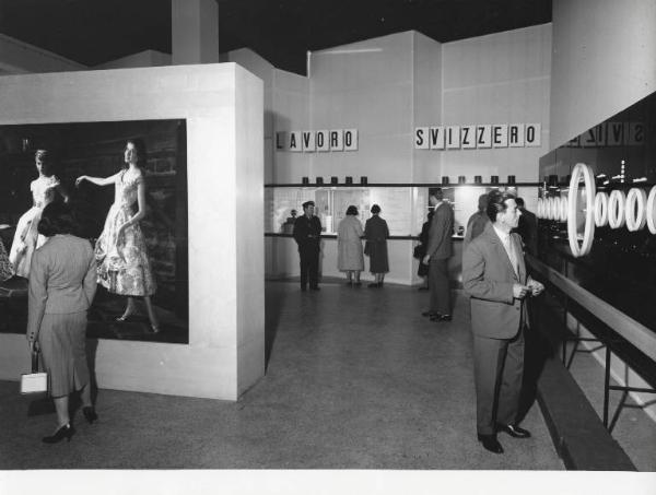 Fiera di Milano - Campionaria 1957 - Palazzo delle nazioni - Mostra ufficiale della Svizzera