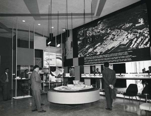 Fiera di Milano - Campionaria 1957 - Padiglione de Gruppo BPD (Bombrini Parodi Delfino) - Sala interna