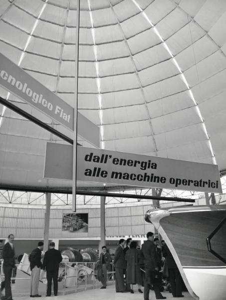 Fiera di Milano - Campionaria 1957 - Padiglione della Fiat - Interno