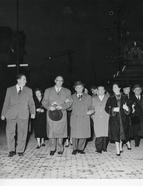 Fiera di Milano - Campionaria 1958 - Visita dei Cavalieri del Lavoro