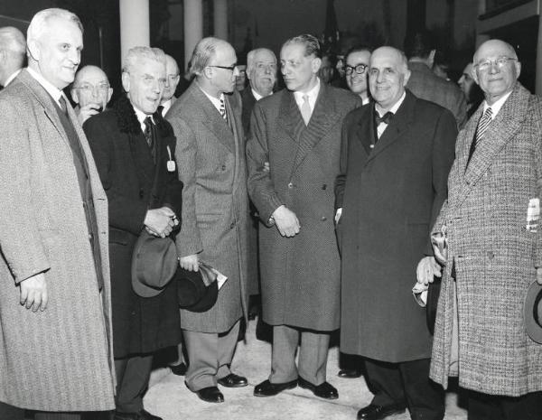 Fiera di Milano - Campionaria 1958 - Visita dei Cavalieri del Lavoro