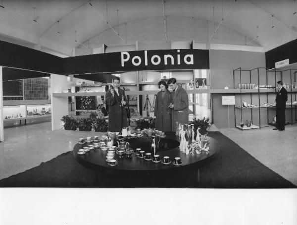 Fiera di Milano - Campionaria 1958 - Palazzo delle nazioni - Mostra ufficiale della Polonia