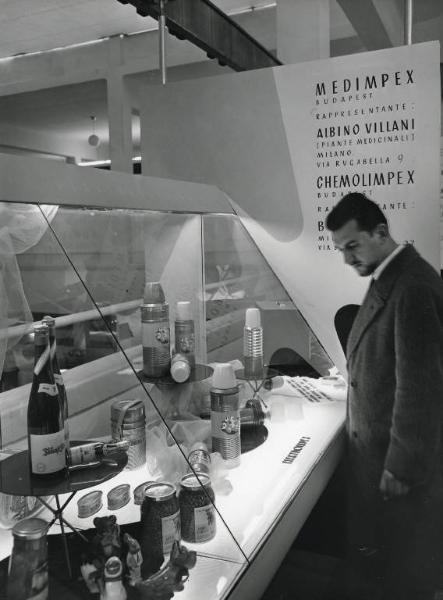 Fiera di Milano - Campionaria 1958 - Palazzo delle nazioni - Mostra ufficiale dell'Ungheria