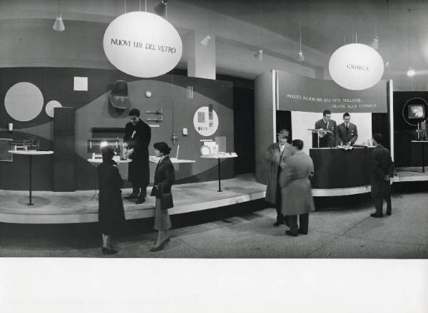 Fiera di Milano - Campionaria 1958 - Palazzo delle nazioni - Mostra ufficiale degli Stati Uniti d'America