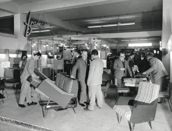 Fiera di Milano - Campionaria 1958 - Padiglione del mobilio e dell'arredamento - Interno