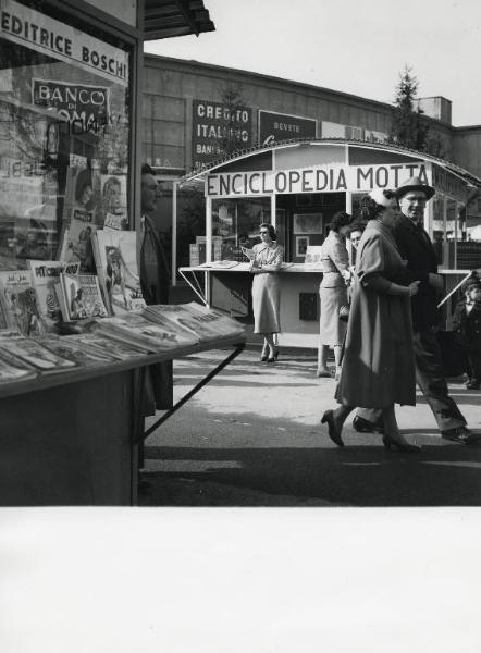 Fiera di Milano - Campionaria 1958 - Largo X - Mostra all'aperto del libro