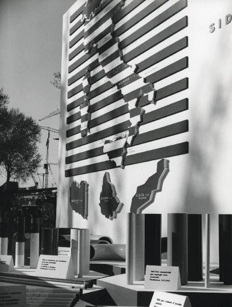 Fiera di Milano - Campionaria 1958 - Padiglione della Sidercomit (Siderurgica Commerciale Italiana) - Veduta esterna