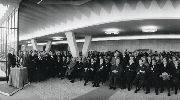 Fiera di Milano - Campionaria 1959 - Visita del presidente della Repubblica Giovanni Gronchi in occasione della inaugurazione - Discorso del presidente Silvio Coggi
