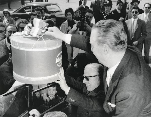 Fiera di Milano - Campionaria 1959 - Visita del presidente della Repubblica Giovanni Gronchi in occasione della inaugurazione