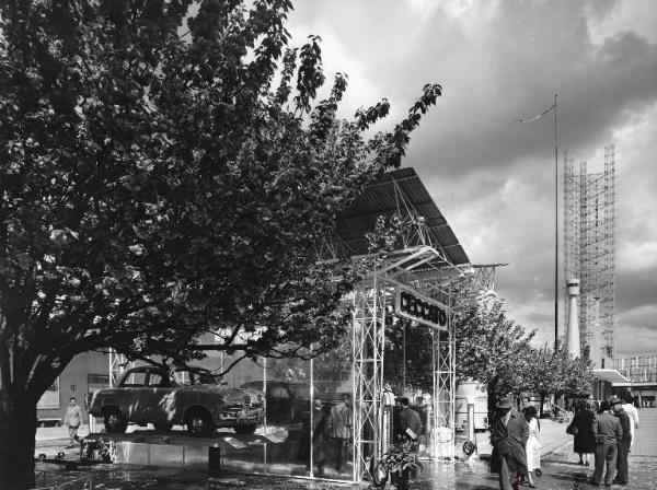 Fiera di Milano - Campionaria 1959 - Viale dell'agricoltura - Attrezzature per stazioni di servizio - Stand della Ceccato